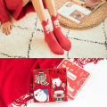 Heißverkauf Weihnachtsbäume verdickte Isolierung Großhandel Custom Christmas Red Home Koralle Fleece Socken Damen Baumwollbodensocken